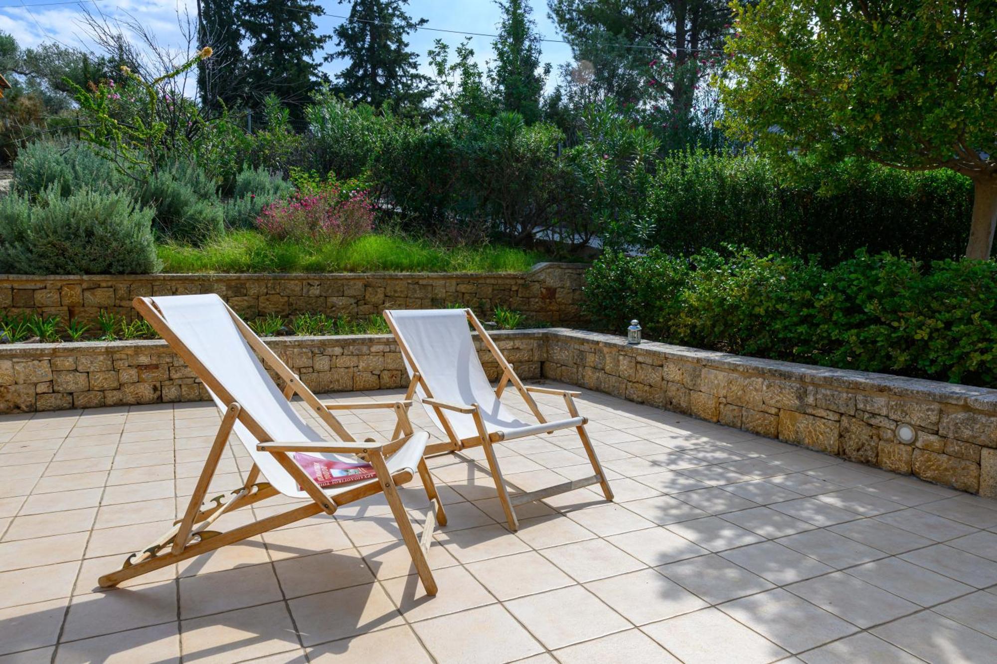 Mani Tower Villa Ακρογιάλι Εξωτερικό φωτογραφία